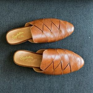 Seychelles To Die For Mule Slip-on Shoes in Tan